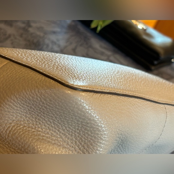 Michael Kors Bedford Pebbled Leather Tote color is taupe. size 11”W x 10H x 5”D - Picture 6 of 12